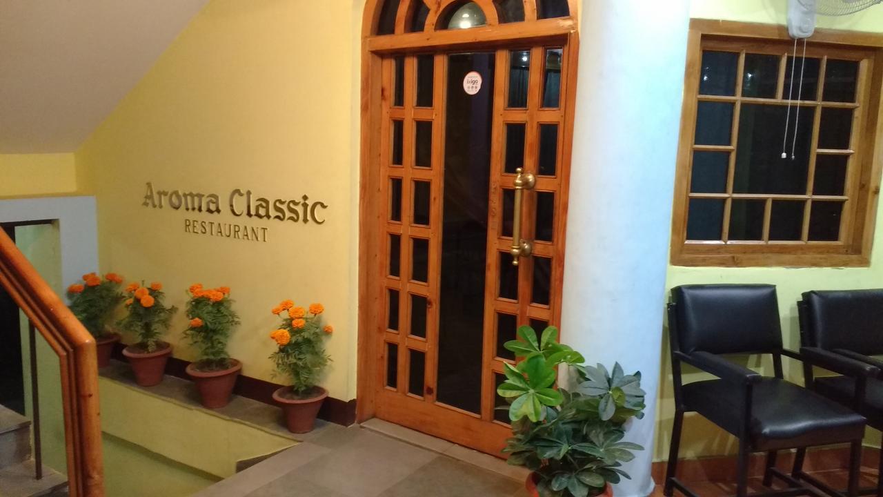 Hotel Aroma Classic Кулу Экстерьер фото